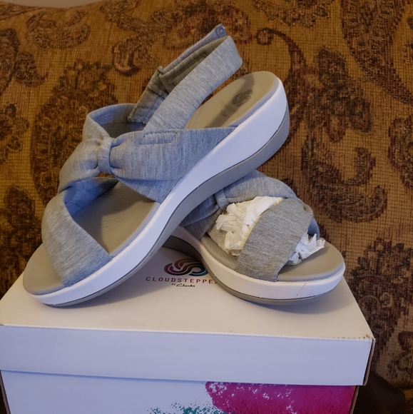 ‼️SOLD‼⭐NIB⭐ Clarks Cloudstepper Arla Primrose 6.5 - Picture 2 of 10